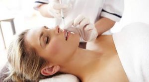 Nova terapia da dermatologia estética para revitalizar a pele